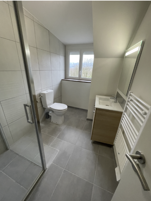 Création espace – ossature cloisons en cours