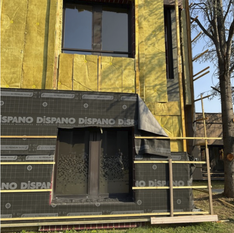 Pose de laine de roche en isolation thermique extérieure – chantier Selesta