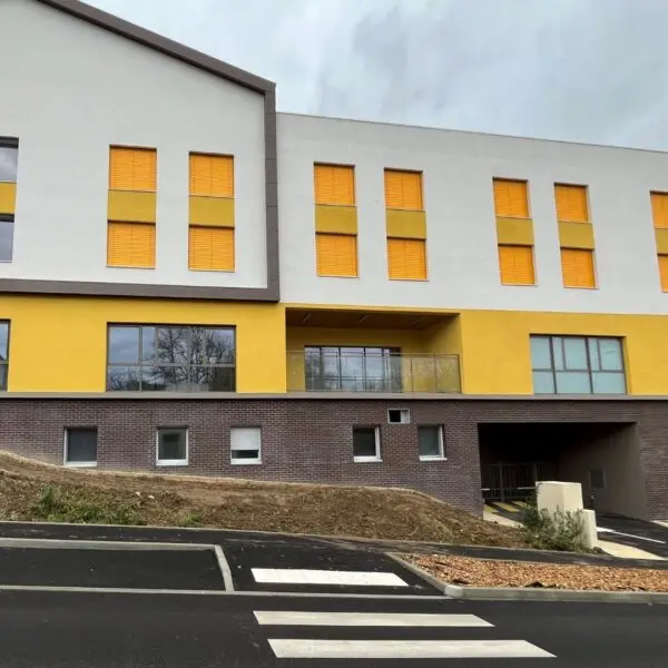 Isolation des façades sur une construction neuve, Ehpad – 20 Montée du Château, Saint Bonnet de Mure 69287