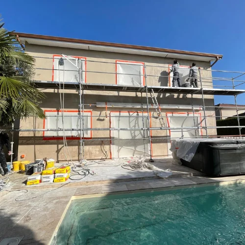 Ravalement de façades et finitions à l'enduit à Purignan par Selesta